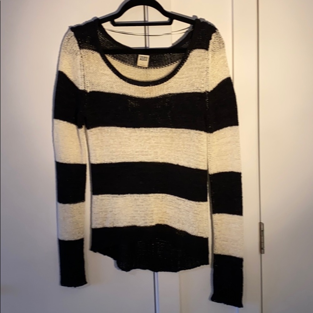 Stripped knit sweater